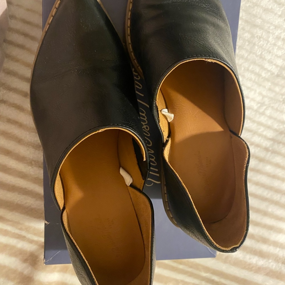 Universal Thread Clog Booties - image 3